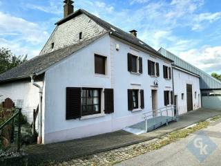 Country house for sale
